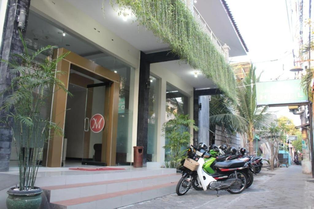 Malioboro Garden Hotel Yogyakarta Exteriör bild