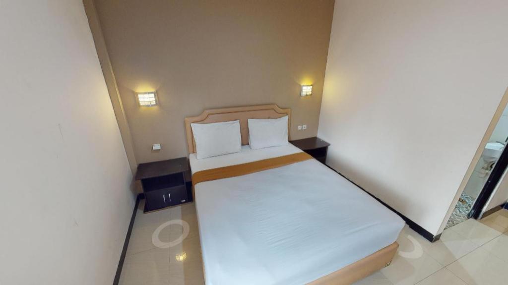 Malioboro Garden Hotel Yogyakarta Exteriör bild