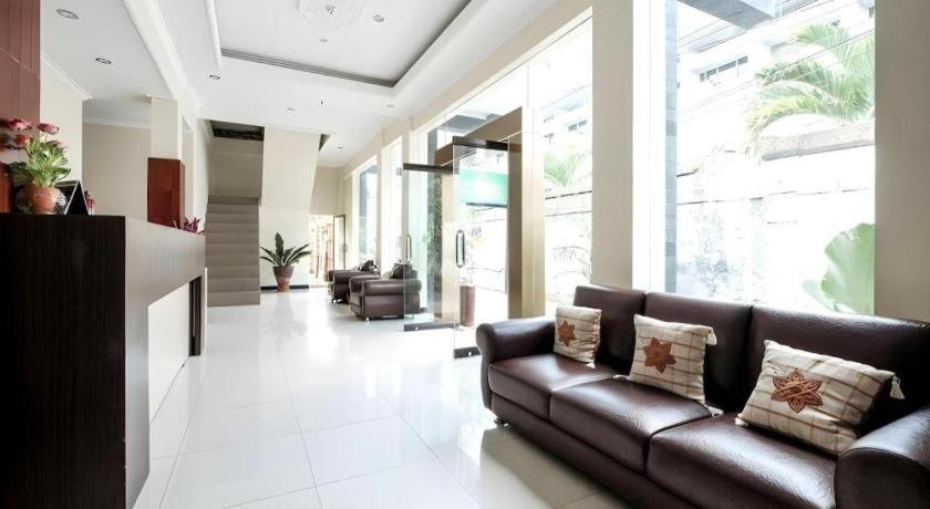 Malioboro Garden Hotel Yogyakarta Exteriör bild