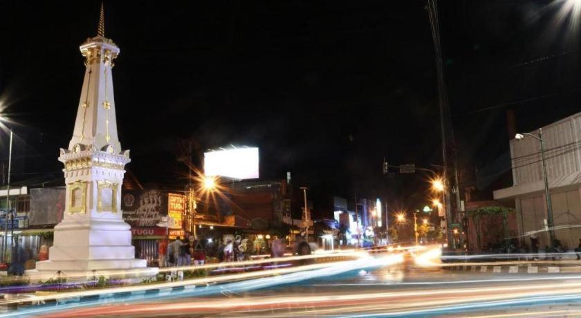 Malioboro Garden Hotel Yogyakarta Exteriör bild