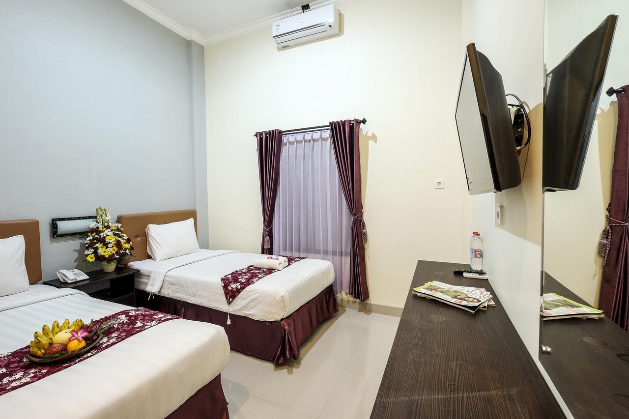 Malioboro Garden Hotel Yogyakarta Exteriör bild